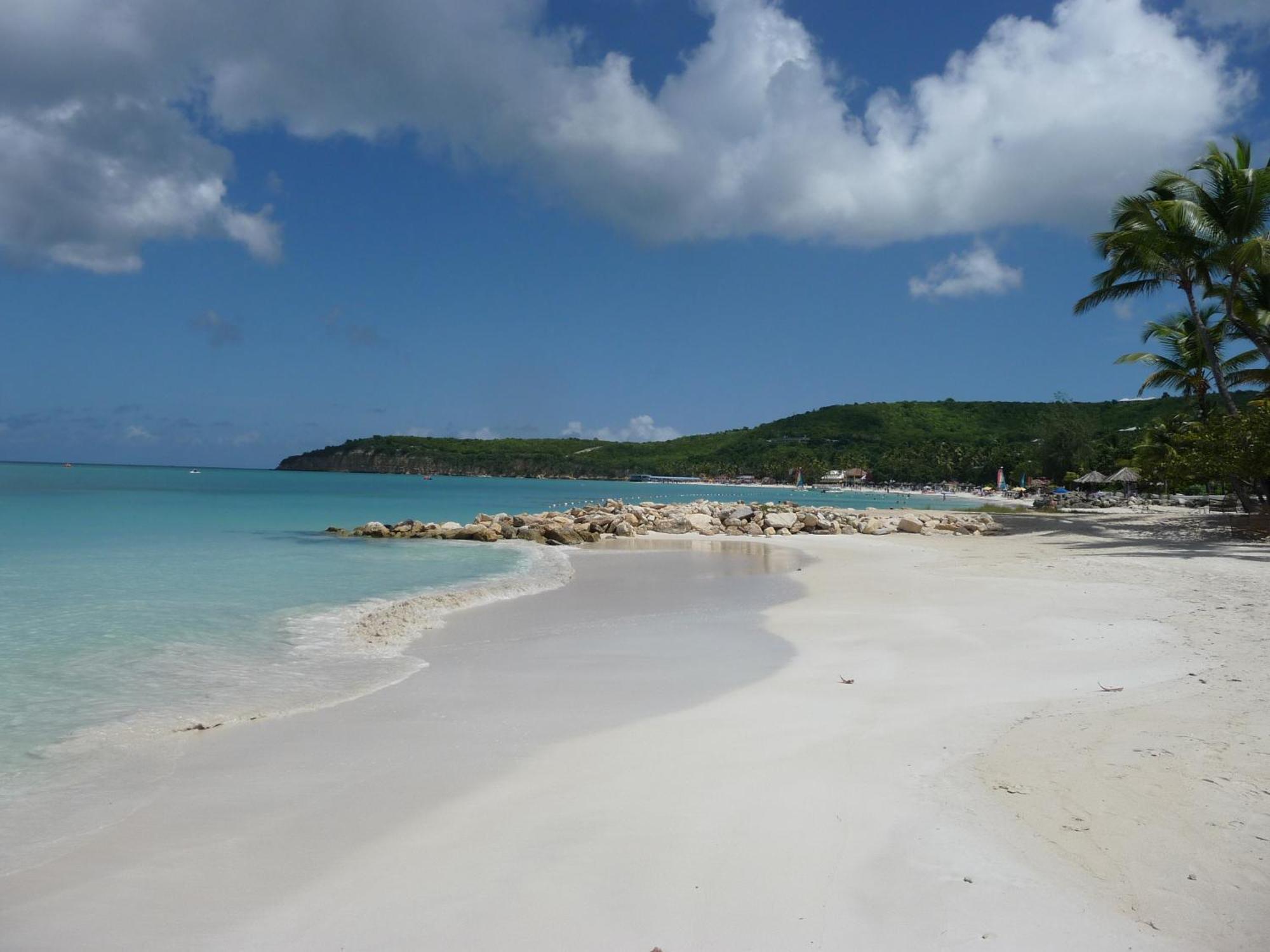 Buccaneer Beach Club Dickenson Bay Екстер'єр фото
